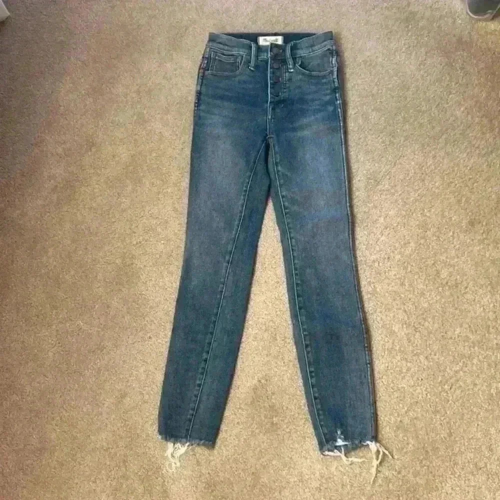 Madewell 10’’ high rise skinny blue jeans in size 23